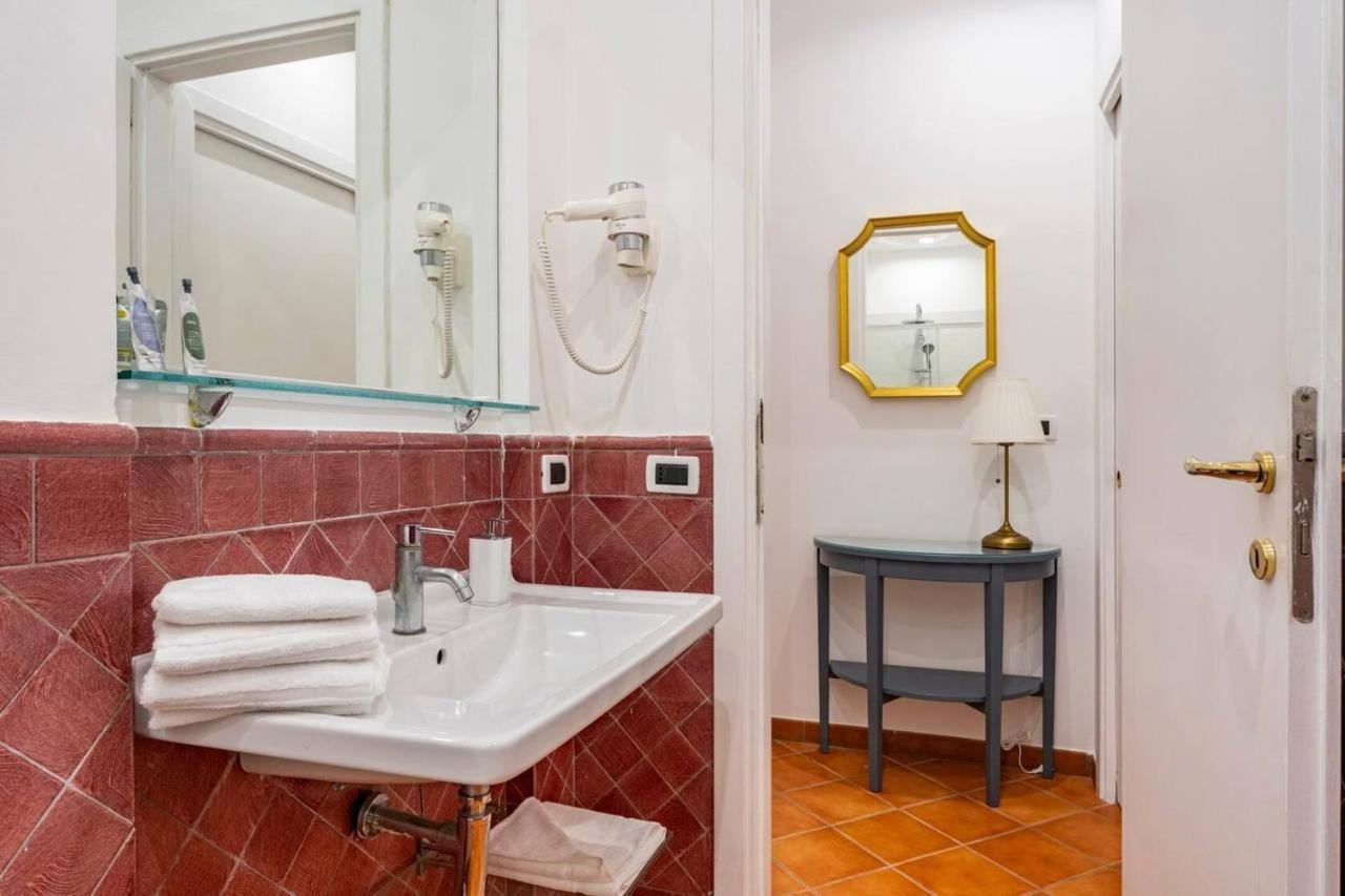 Fori Imperiali Luxe Mansion Hotel Roma Ngoại thất bức ảnh